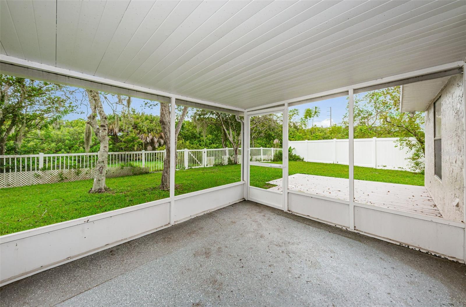 202 LAKE CHARLES CT, OLDSMAR, FL, 34677