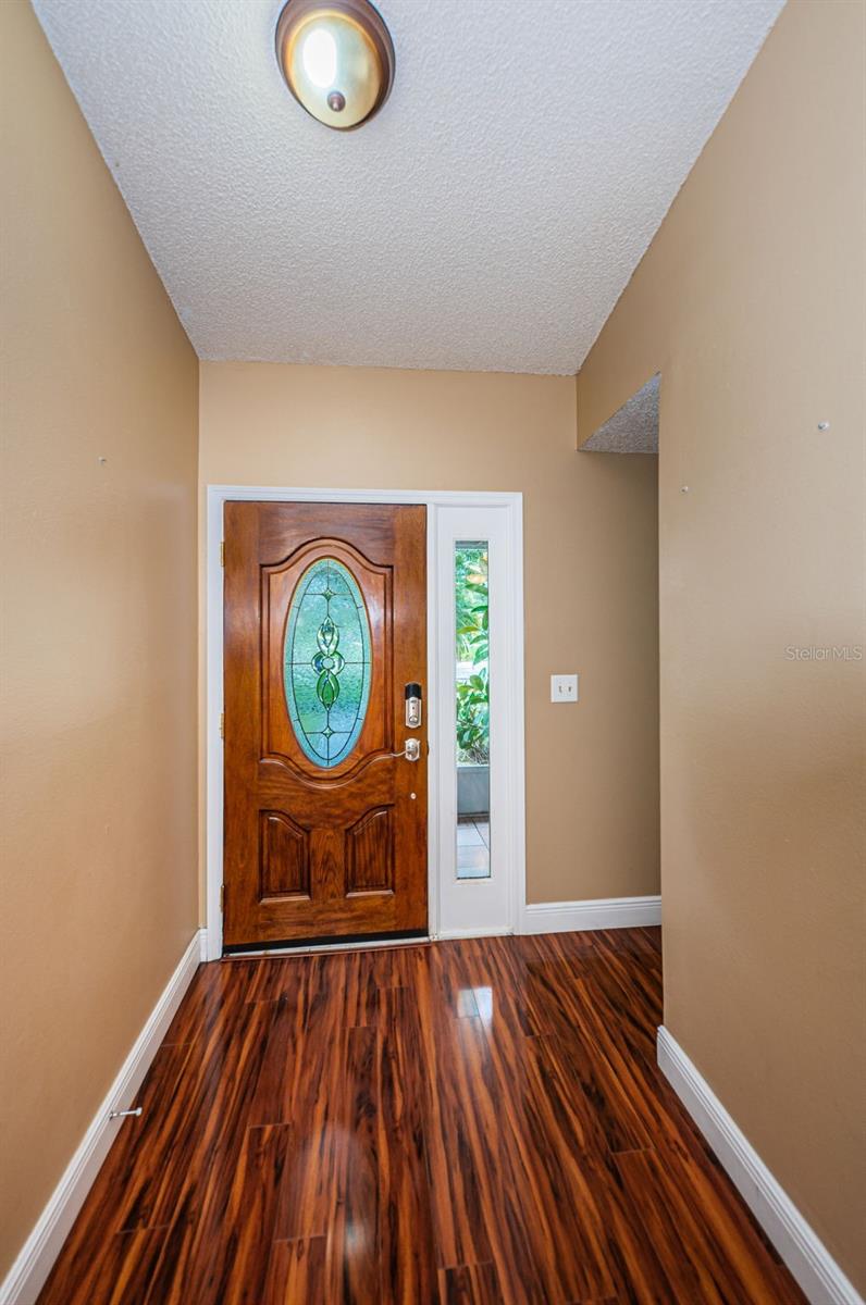 202 LAKE CHARLES CT, OLDSMAR, FL, 34677