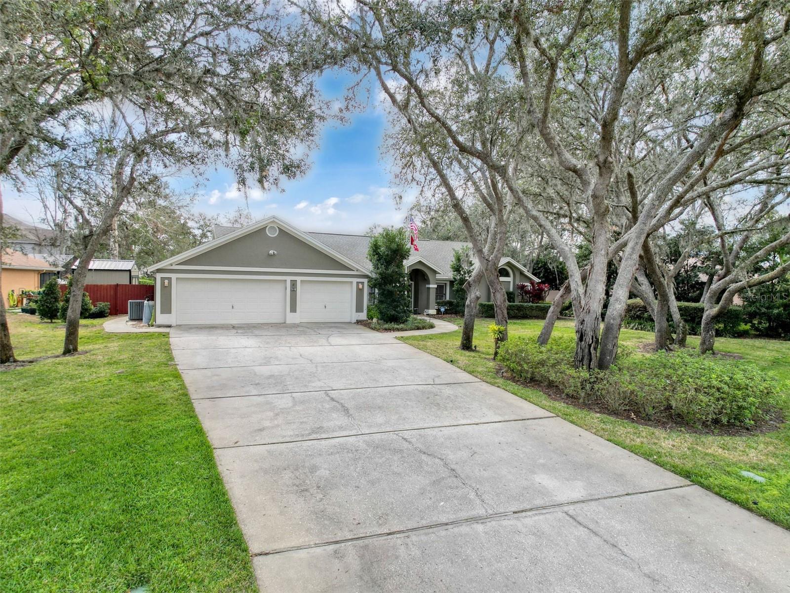 10136 HIGHCREST LN, NEW PORT RICHEY, FL, 34654