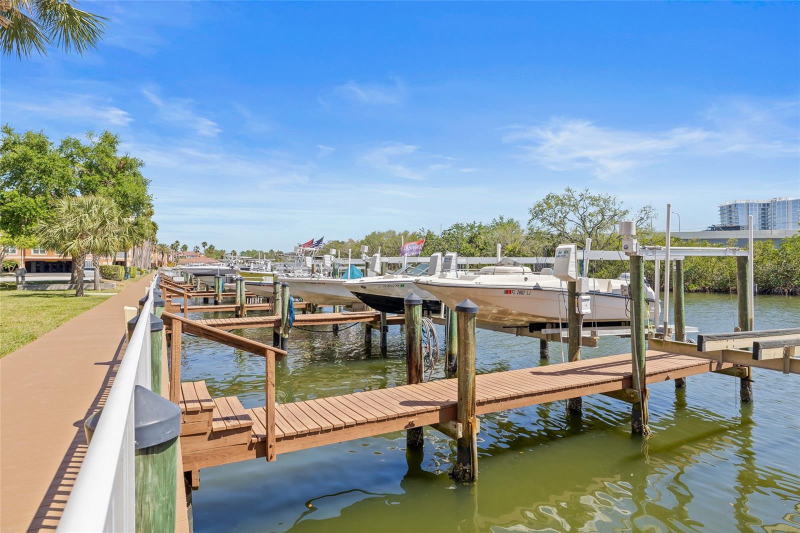 5000 CULBREATH KEY WAY #8-308, TAMPA, FL, 33611