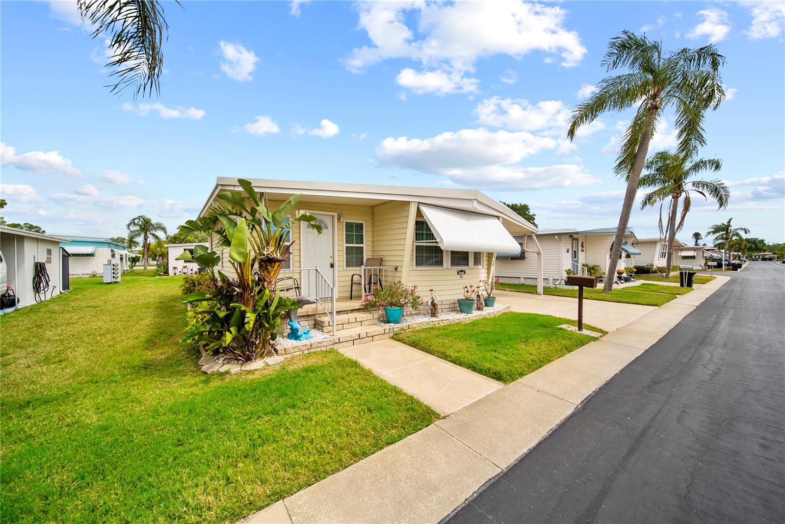 10333 N LAKE DR, LARGO, FL, 33773