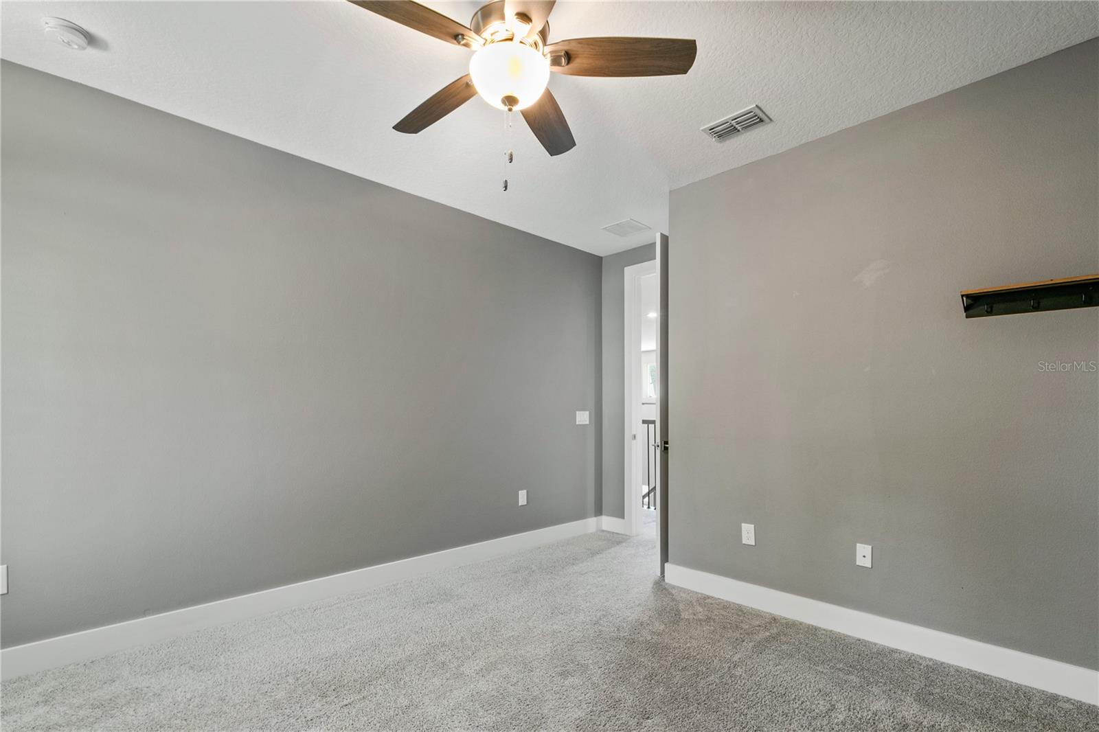 25854 CROSSINGS BLUFF LN, SORRENTO, FL, 32776
