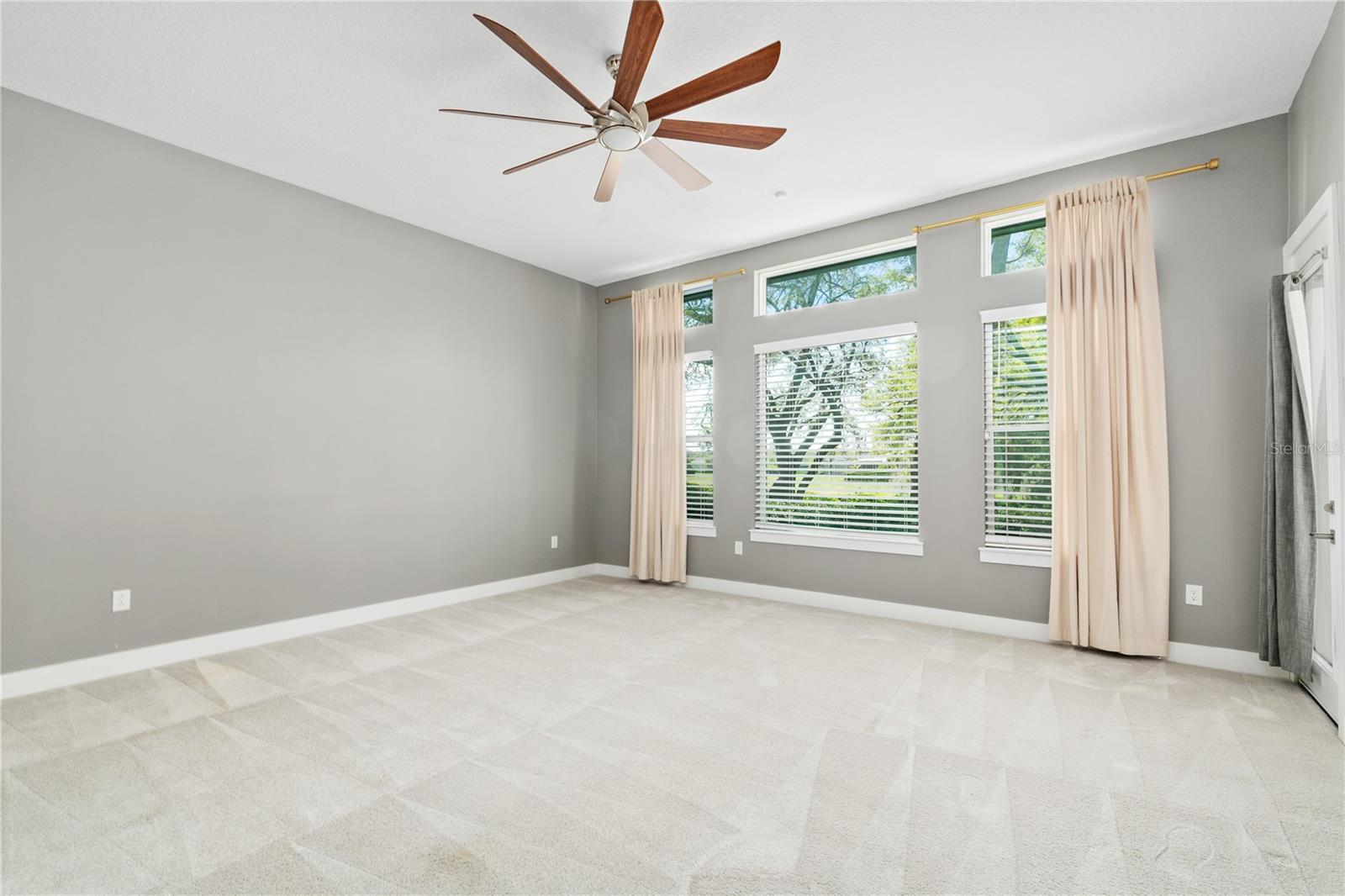 25854 CROSSINGS BLUFF LN, SORRENTO, FL, 32776