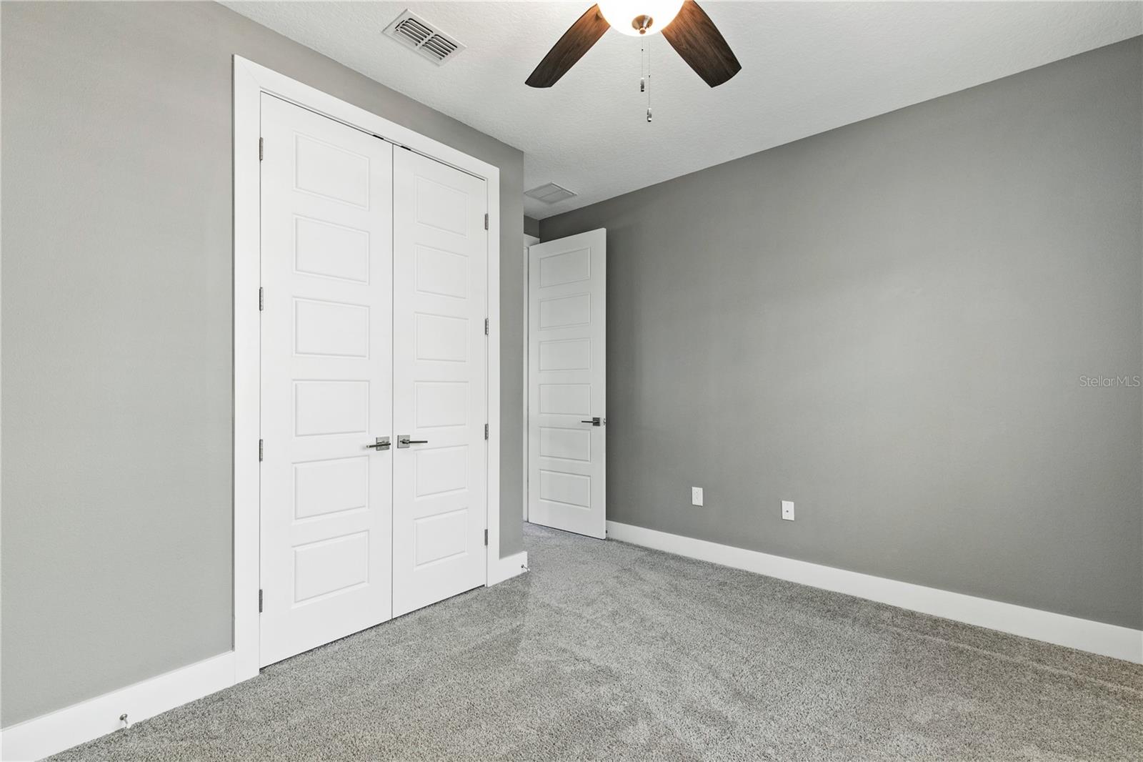 25854 CROSSINGS BLUFF LN, SORRENTO, FL, 32776