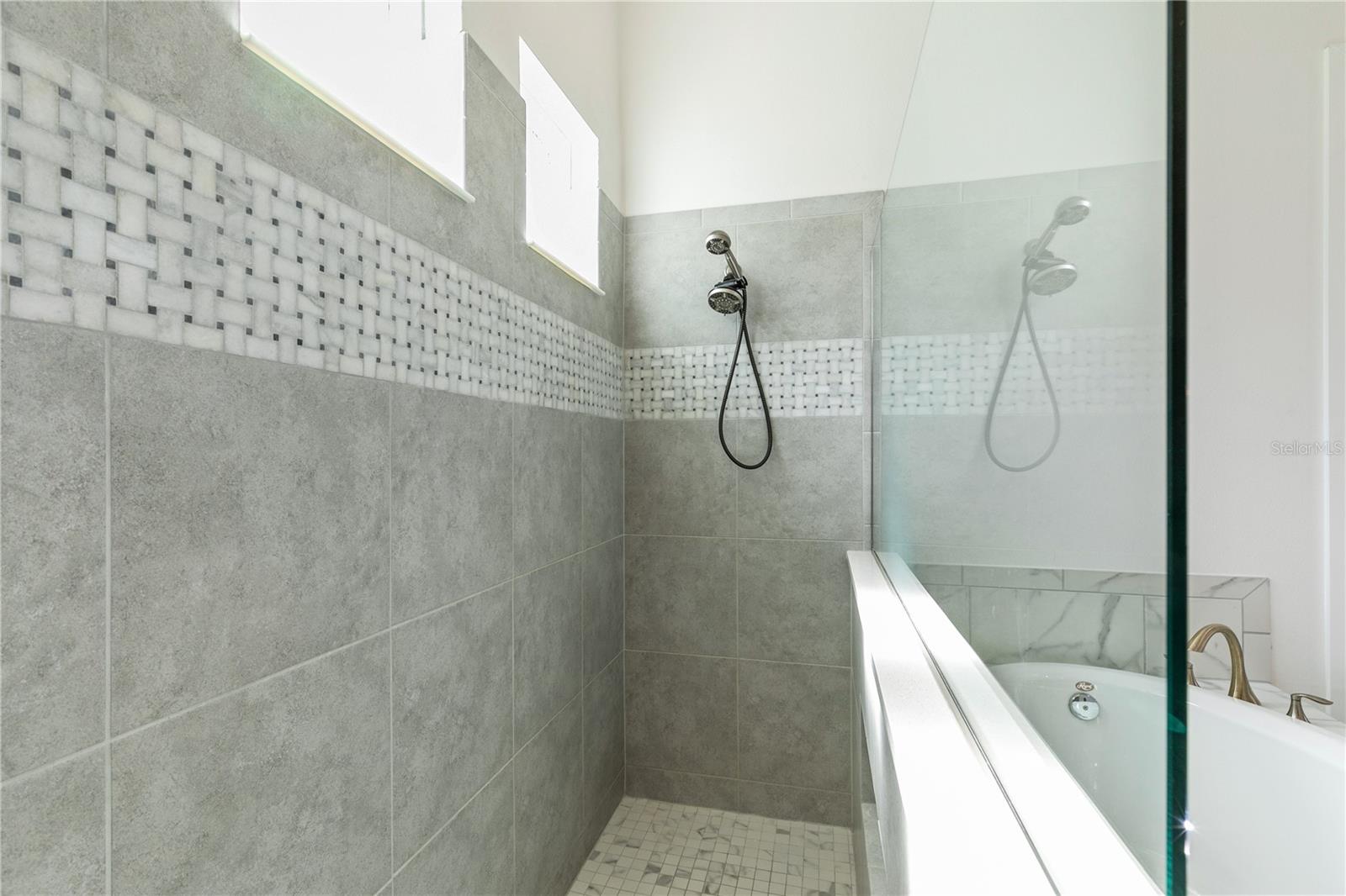 25854 CROSSINGS BLUFF LN, SORRENTO, FL, 32776