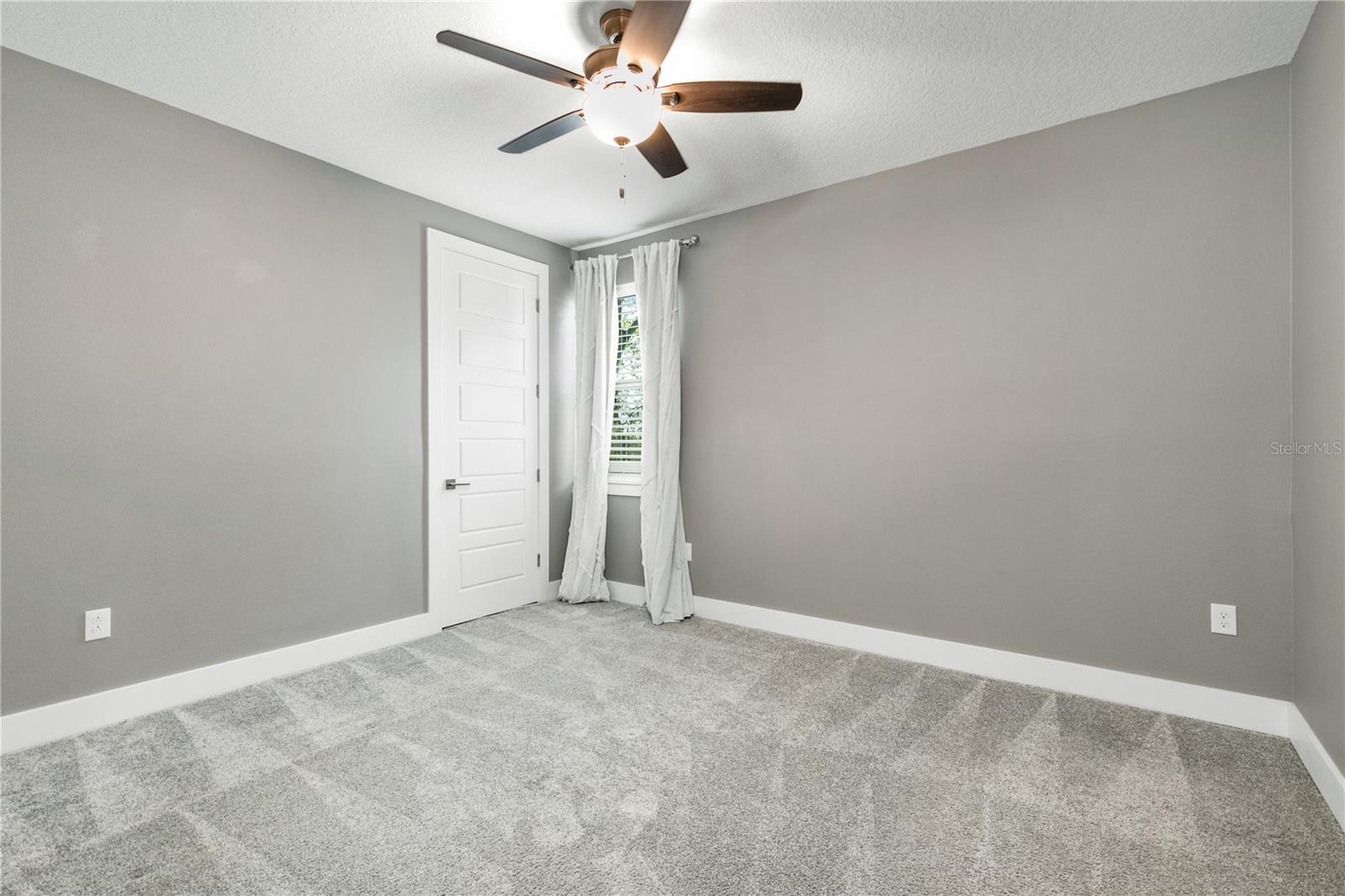 25854 CROSSINGS BLUFF LN, SORRENTO, FL, 32776