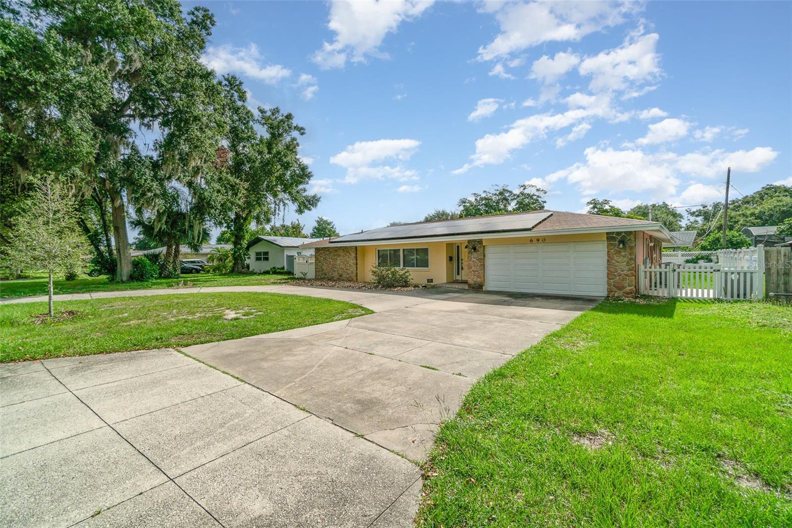 690 S LAKEMONT AVE, WINTER PARK, FL, 32792