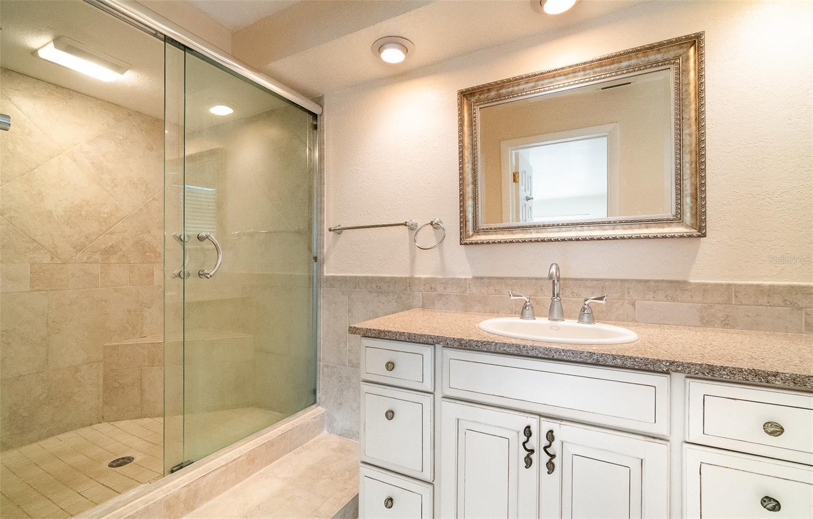 690 S LAKEMONT AVE, WINTER PARK, FL, 32792