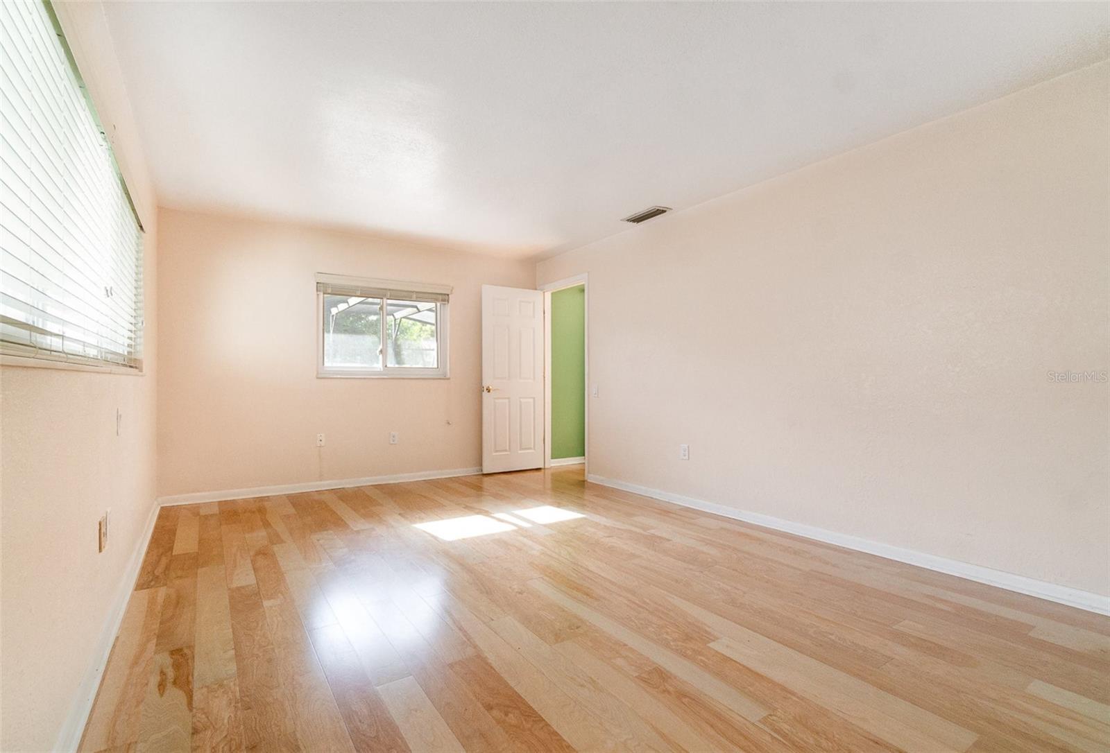 690 S LAKEMONT AVE, WINTER PARK, FL, 32792