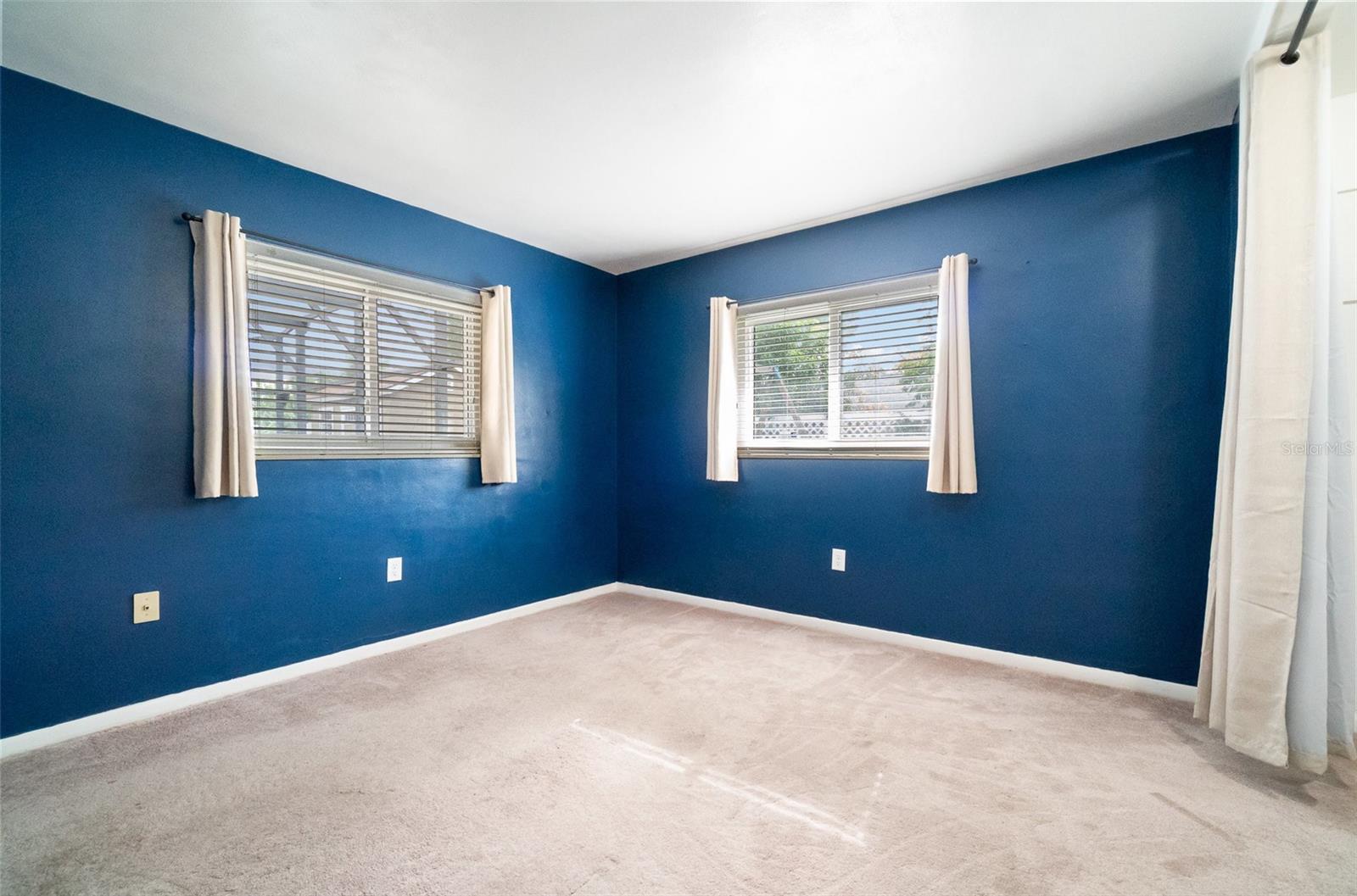 690 S LAKEMONT AVE, WINTER PARK, FL, 32792