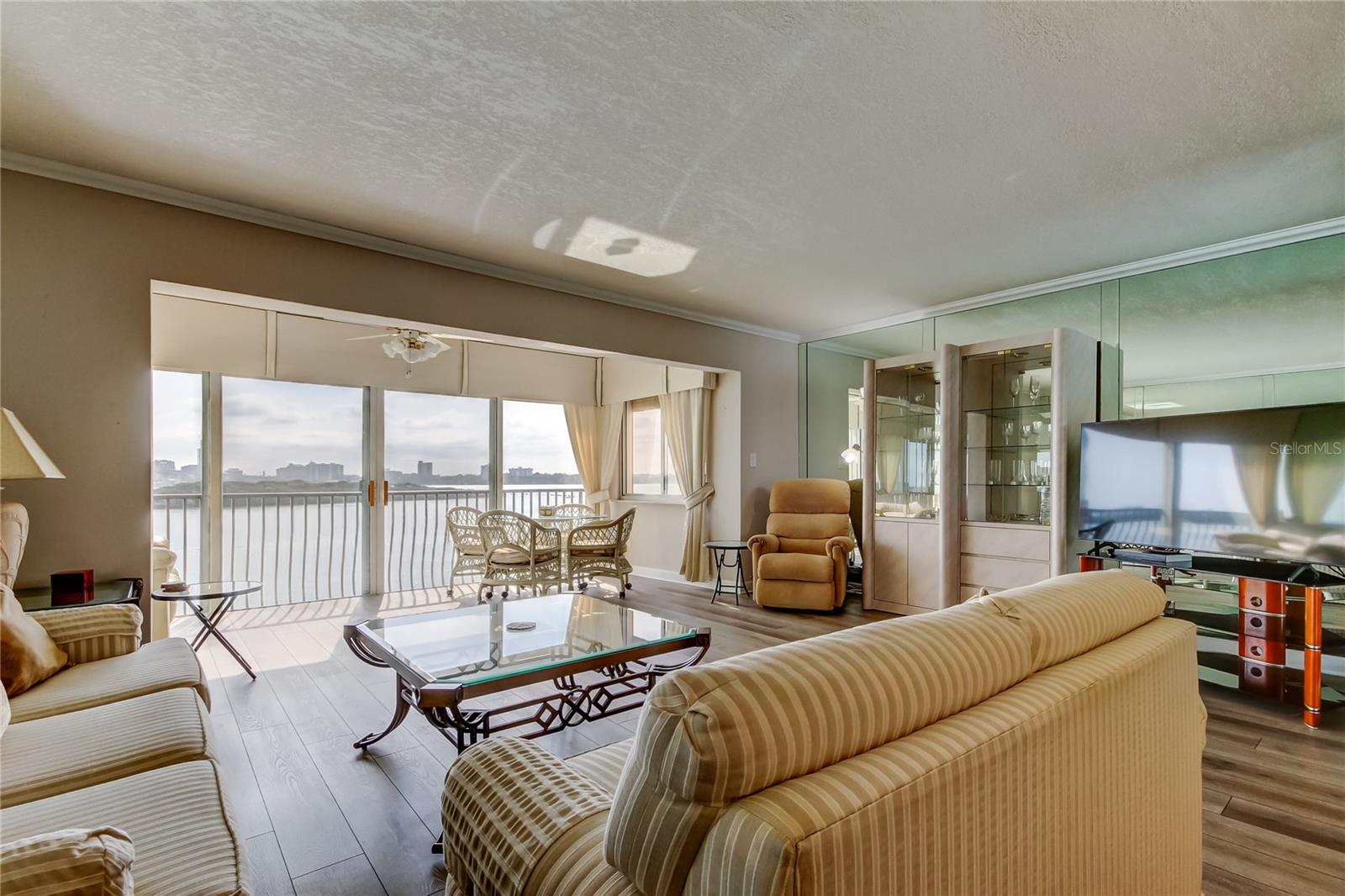 895 S GULFVIEW BLVD #309, CLEARWATER BEACH, FL, 33767