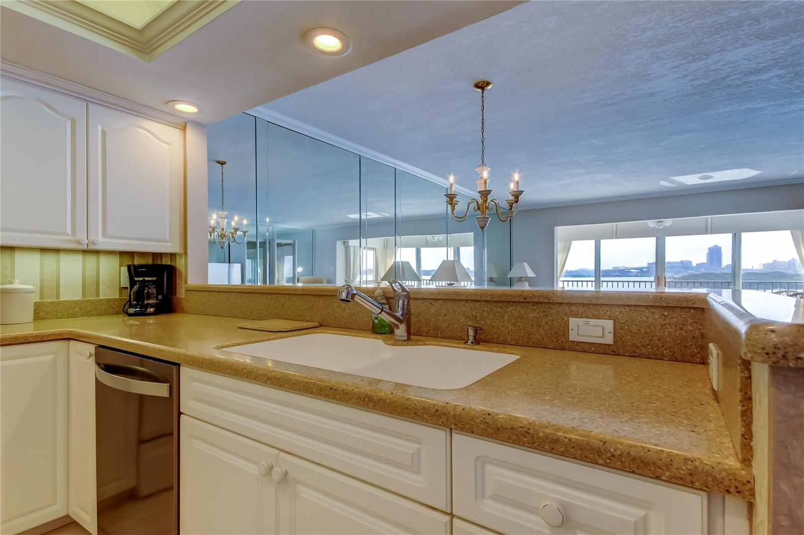 895 S GULFVIEW BLVD #309, CLEARWATER BEACH, FL, 33767