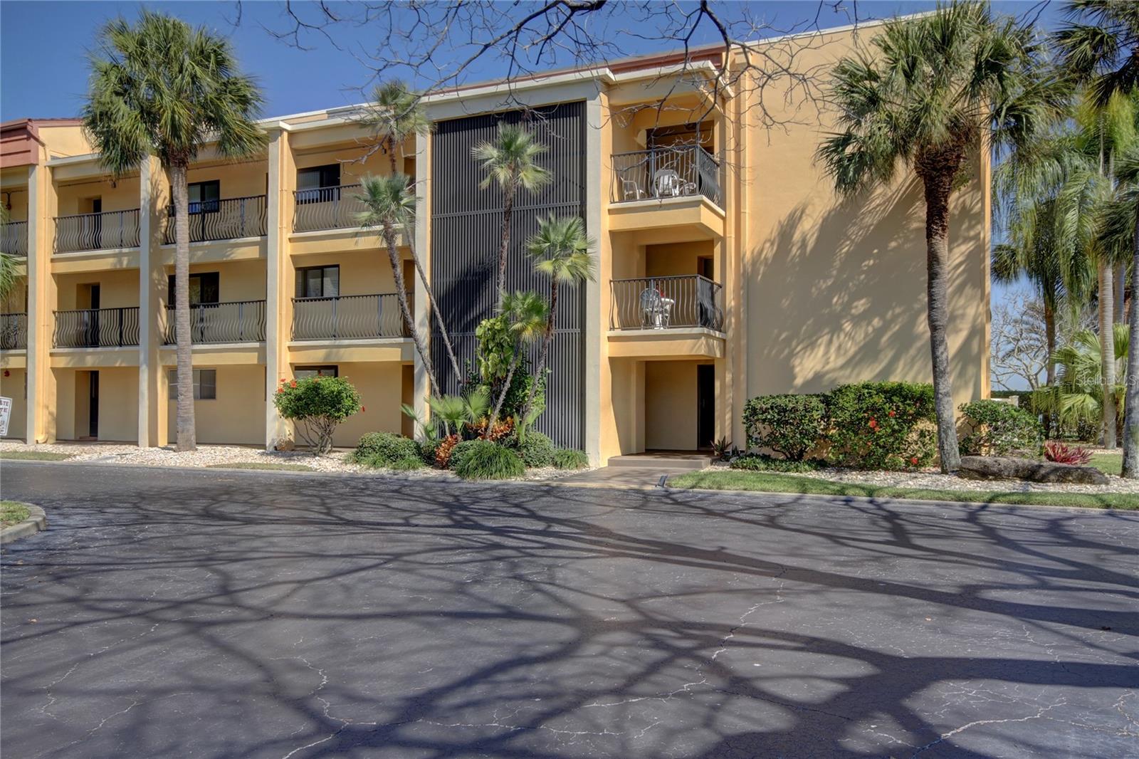 895 S GULFVIEW BLVD #309, CLEARWATER BEACH, FL, 33767
