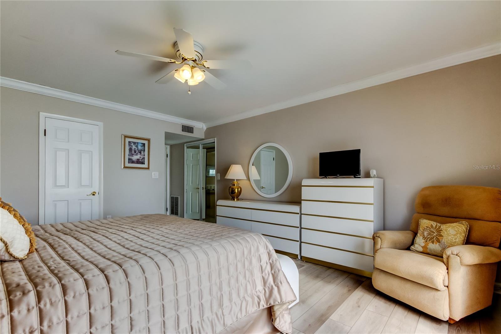 895 S GULFVIEW BLVD #309, CLEARWATER BEACH, FL, 33767