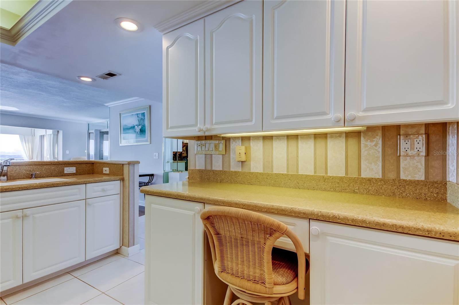 895 S GULFVIEW BLVD #309, CLEARWATER BEACH, FL, 33767