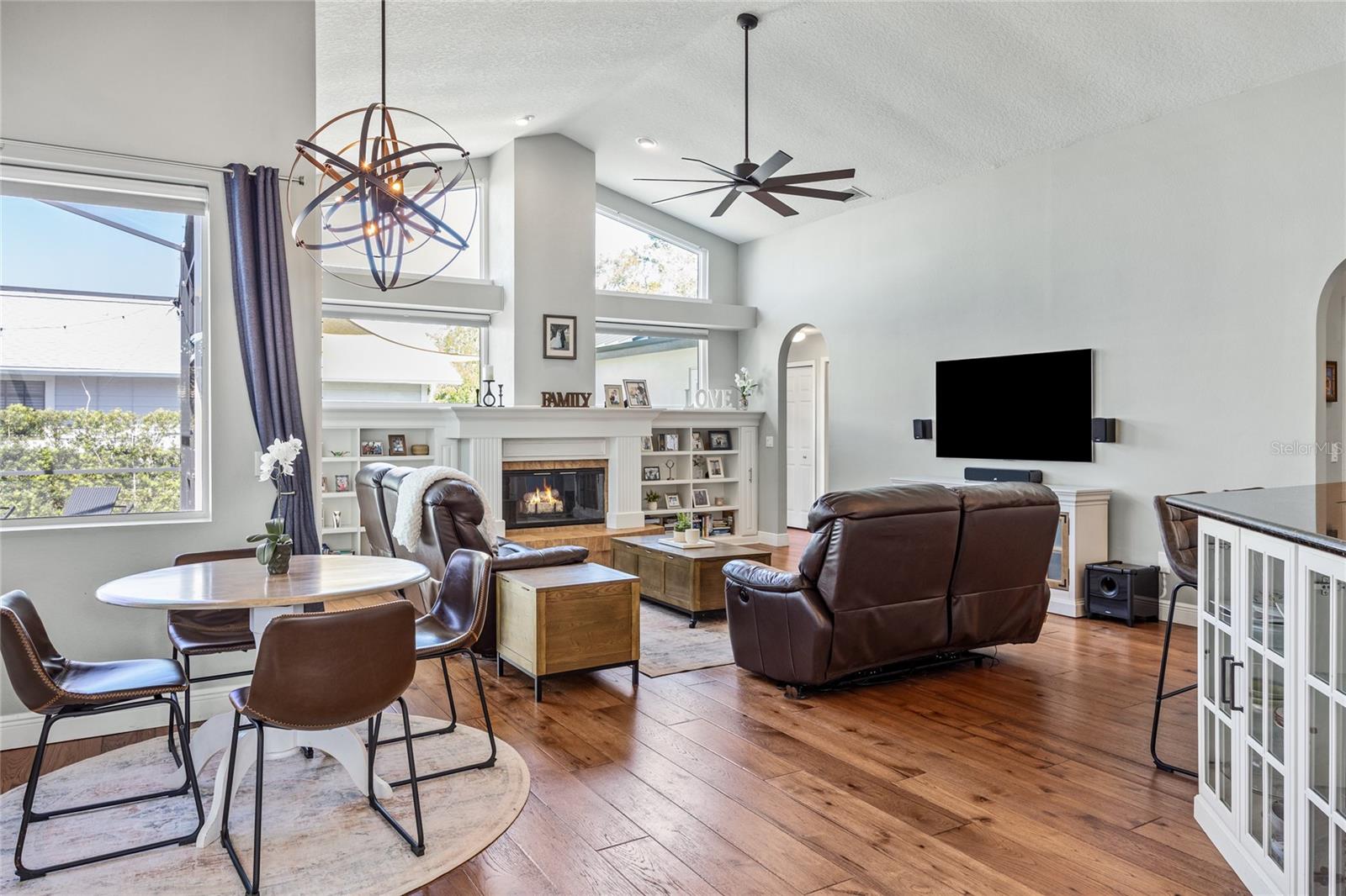 1002 ROMANO CT NE, ST PETERSBURG, FL, 33702