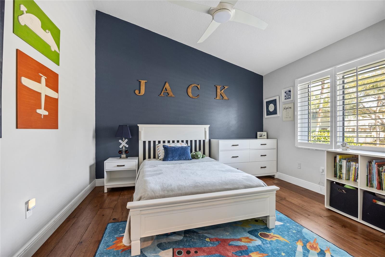 1002 ROMANO CT NE, ST PETERSBURG, FL, 33702