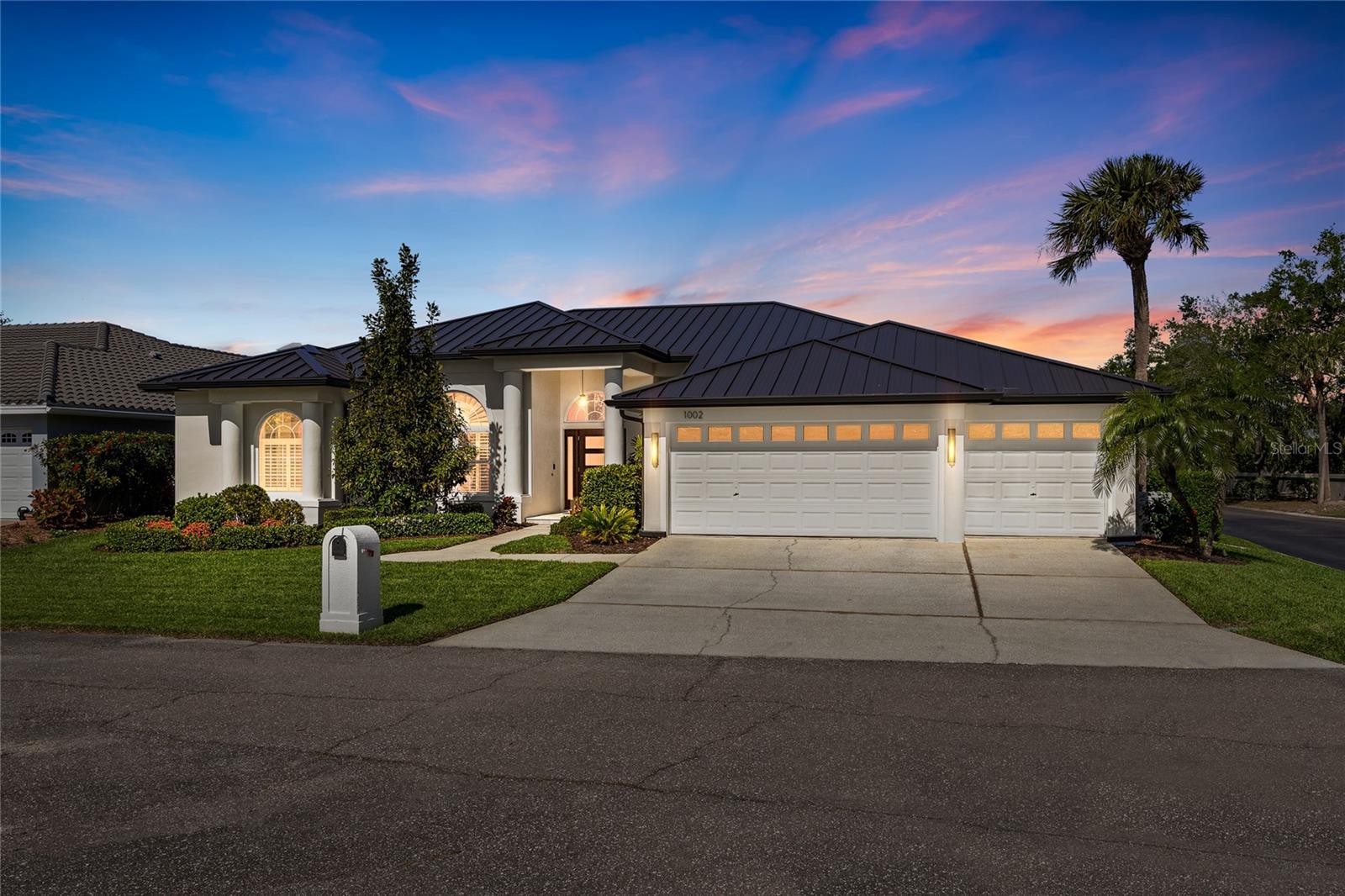 1002 ROMANO CT NE, ST PETERSBURG, FL, 33702