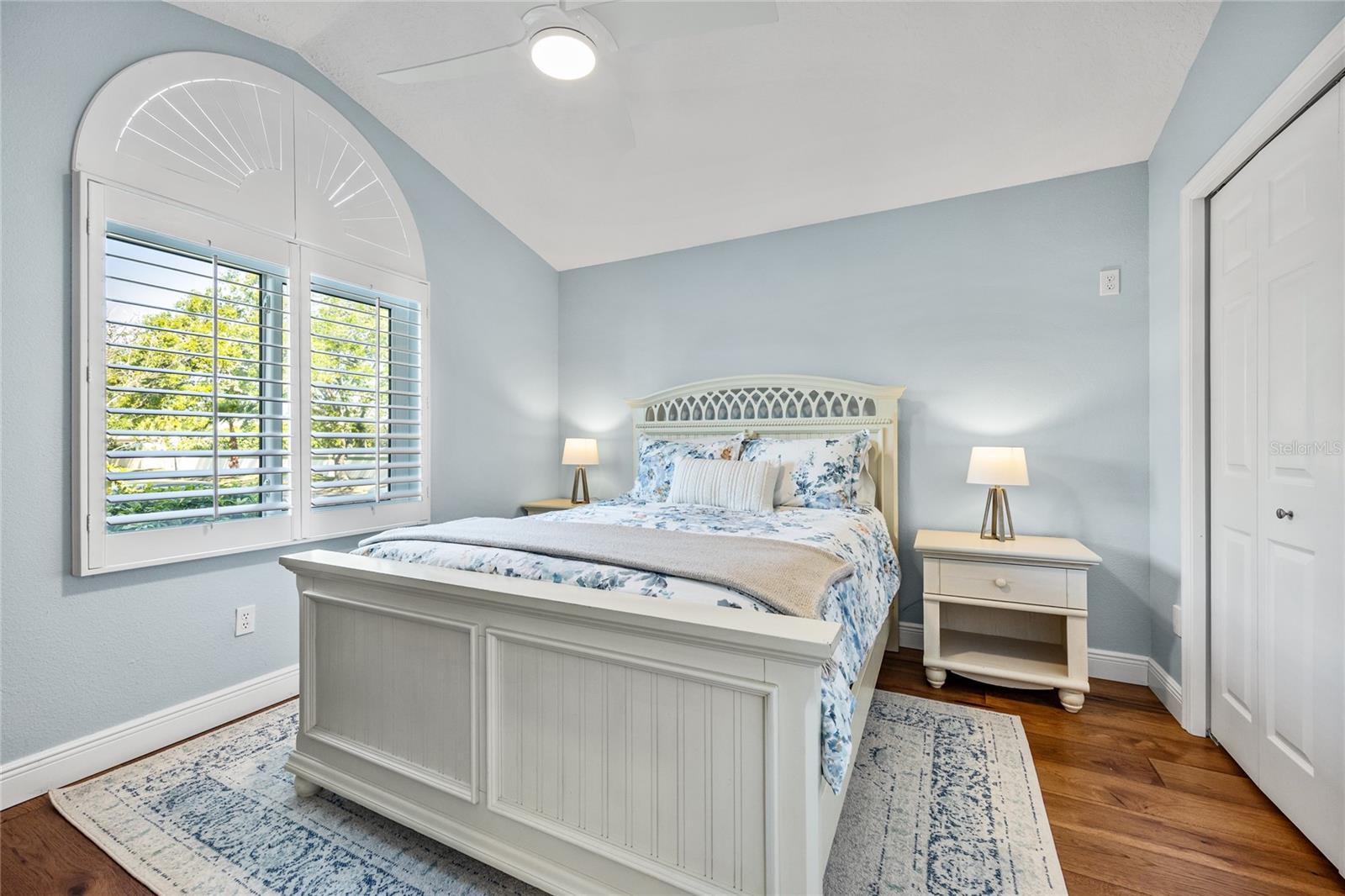 1002 ROMANO CT NE, ST PETERSBURG, FL, 33702