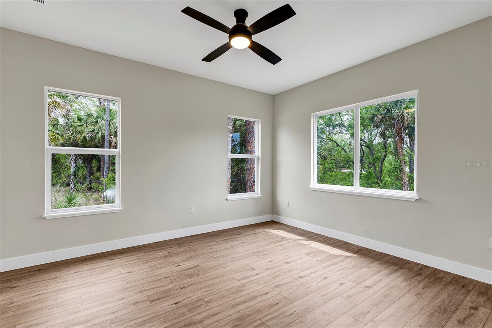 18399 HILLSBOROUGH BLVD, PORT CHARLOTTE, FL, 33954