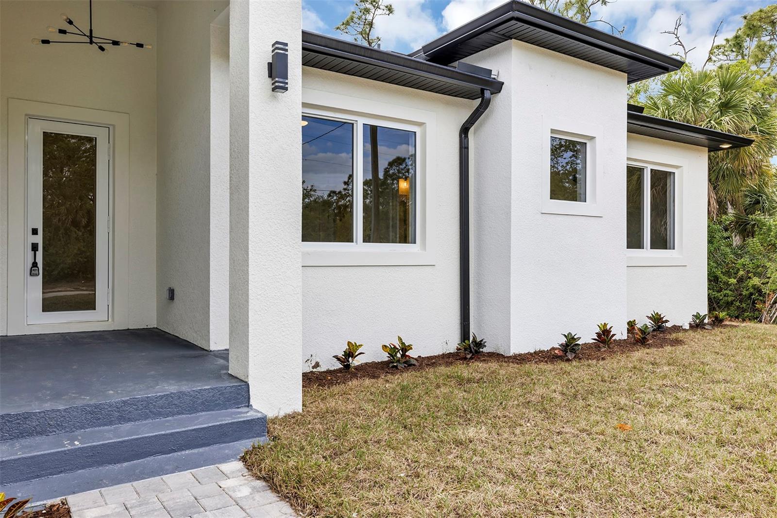 18399 HILLSBOROUGH BLVD, PORT CHARLOTTE, FL, 33954