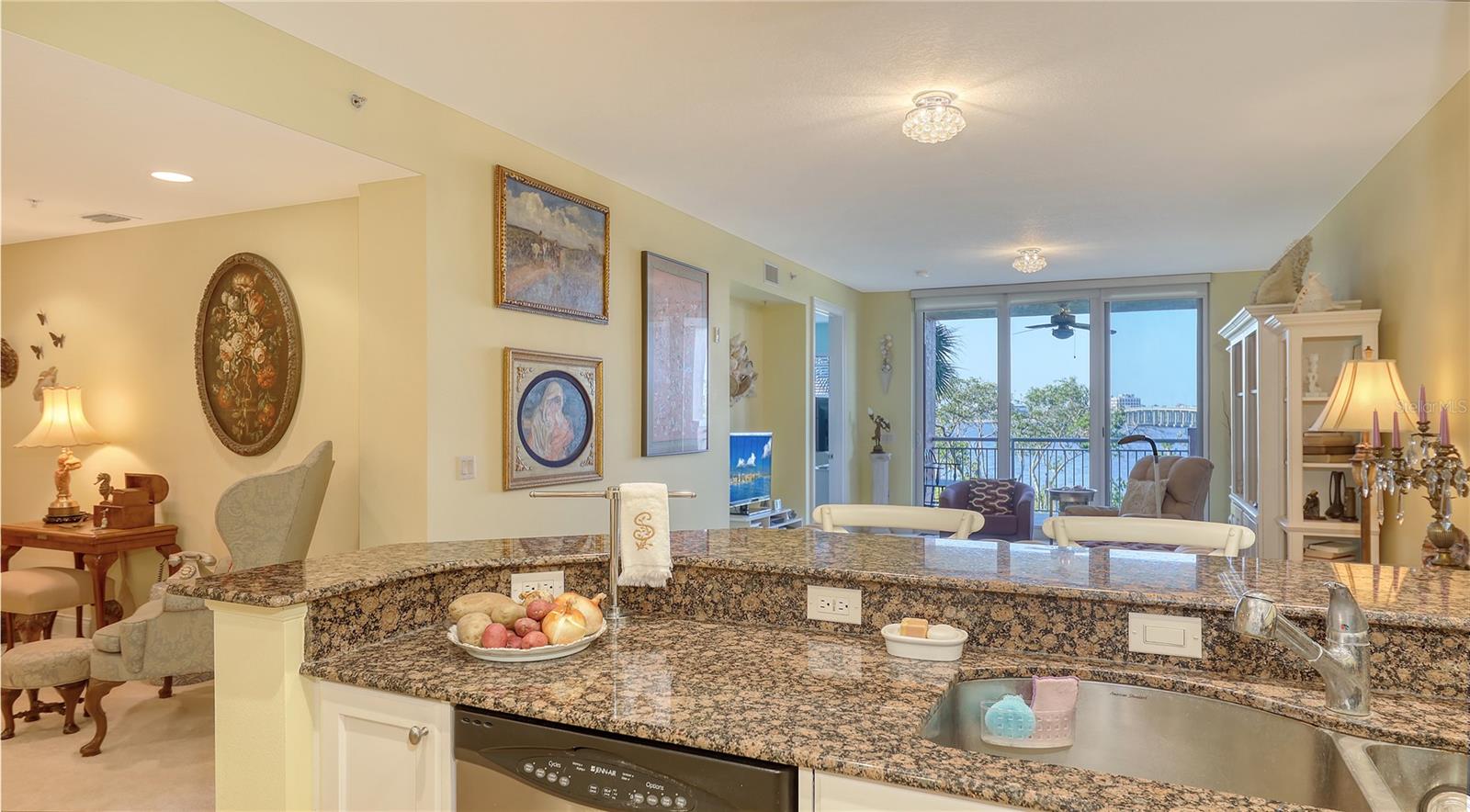 611 RIVIERA DUNES WAY #107, PALMETTO, FL, 34221