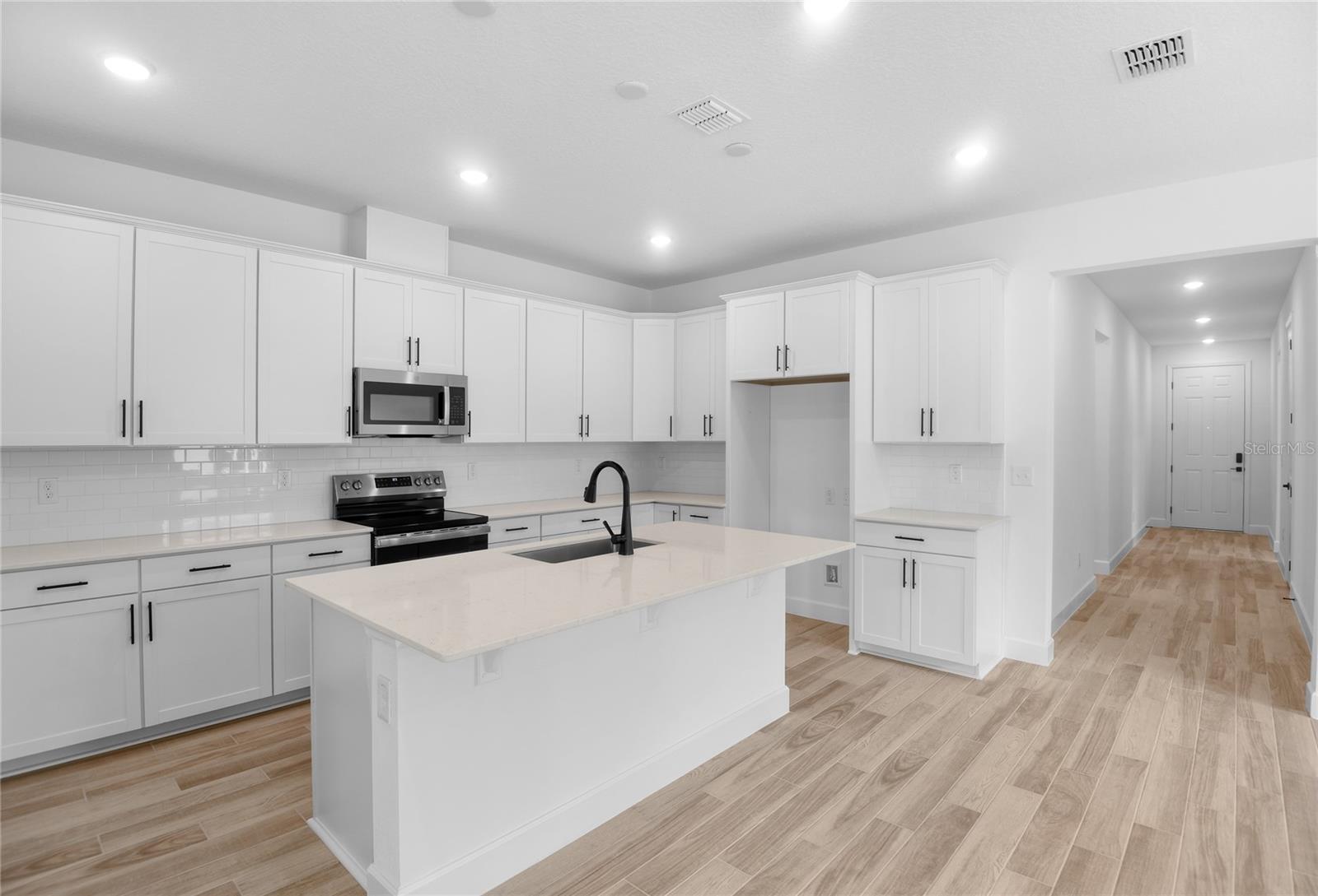 4083 BANNOCK AVE, TAVARES, FL, 32778
