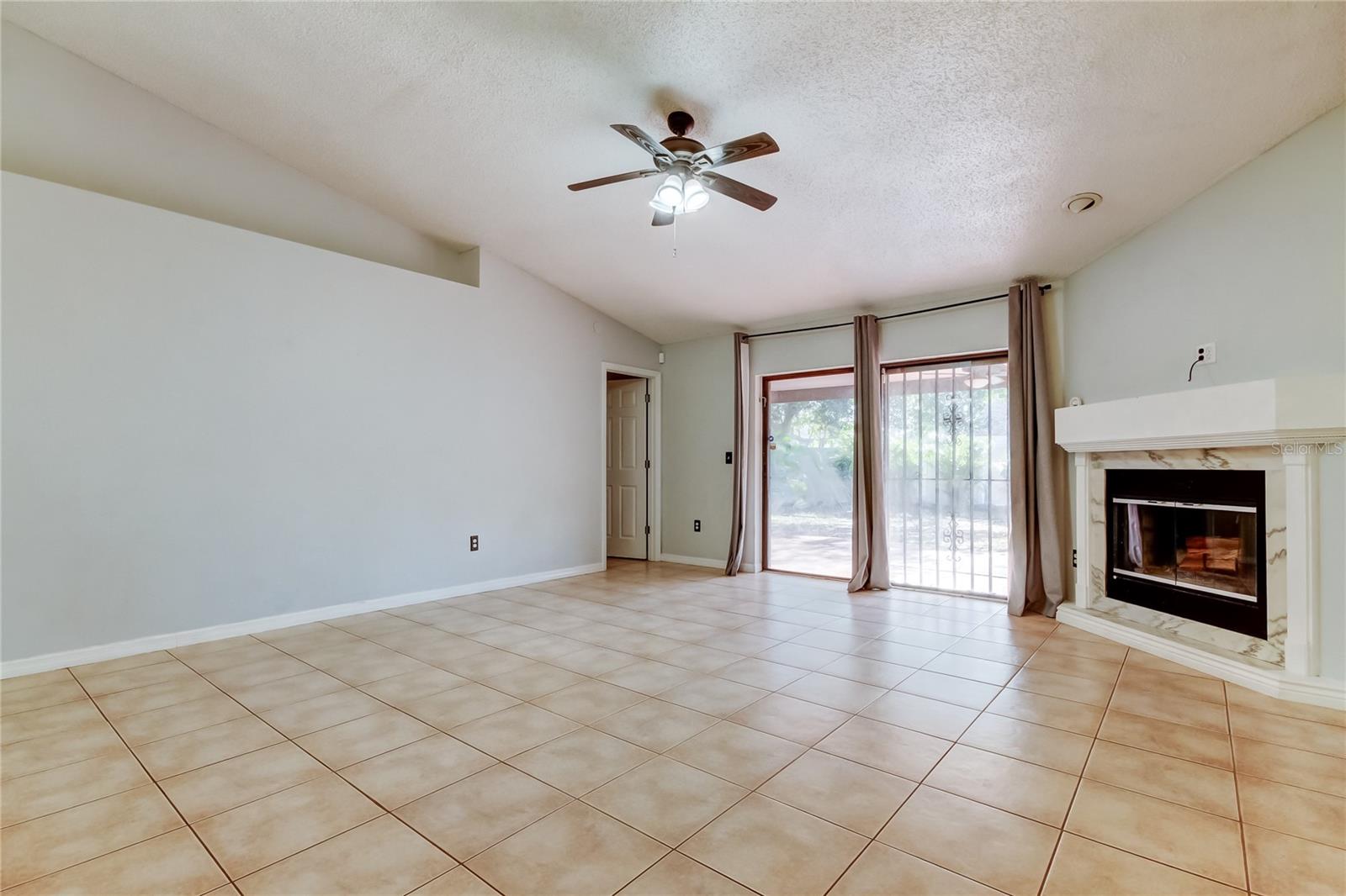 1216 BARMERE LN, BRANDON, FL, 33511