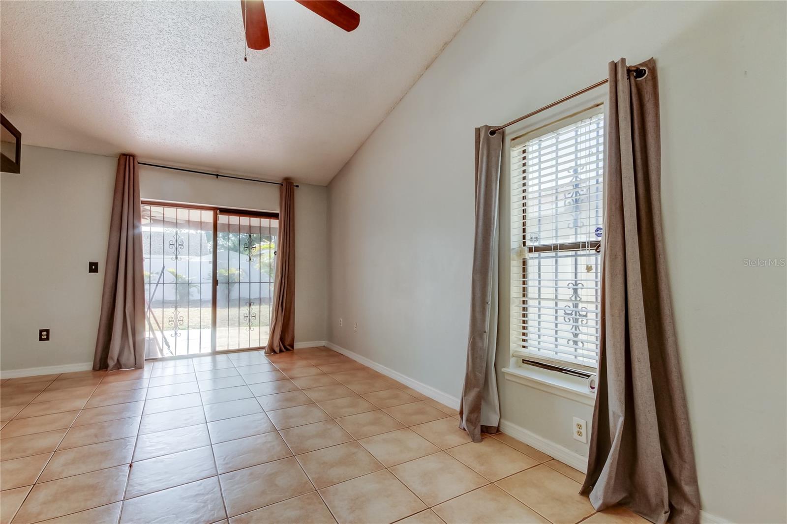 1216 BARMERE LN, BRANDON, FL, 33511