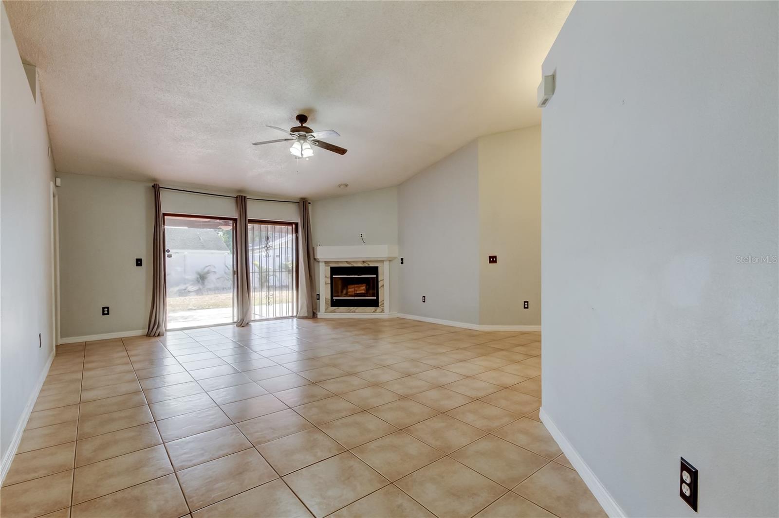 1216 BARMERE LN, BRANDON, FL, 33511