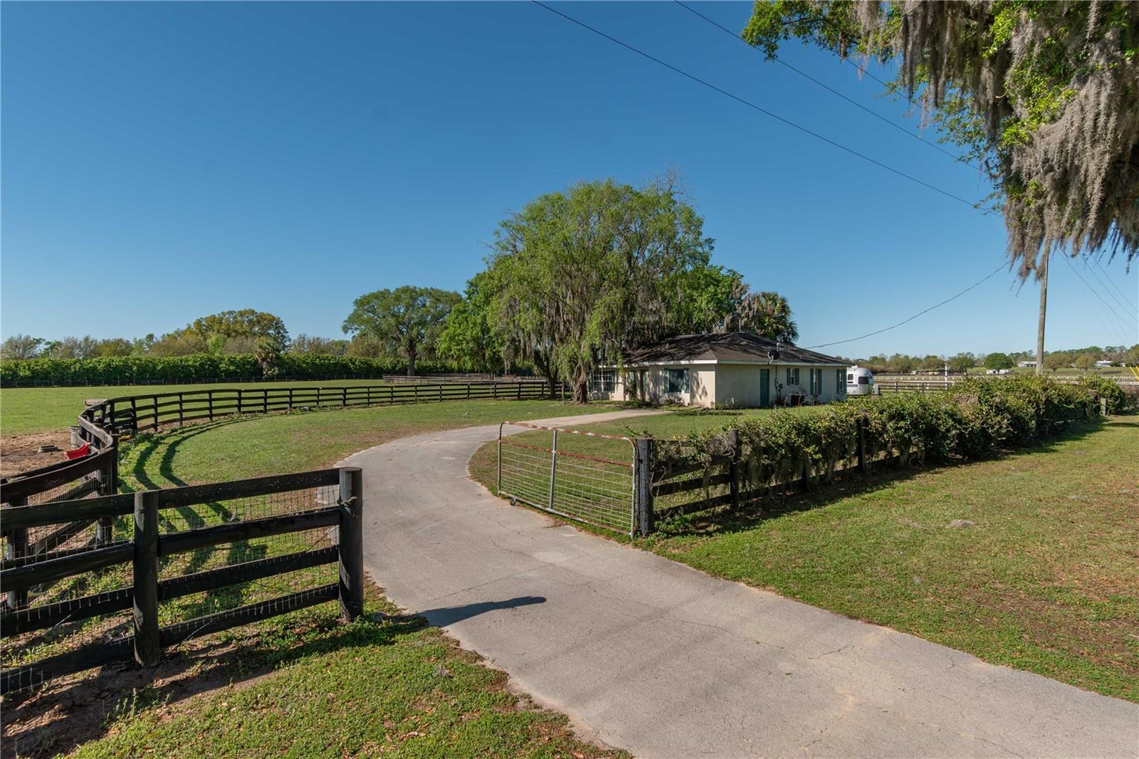 14140 N US HIGHWAY 301, CITRA, FL, 32113