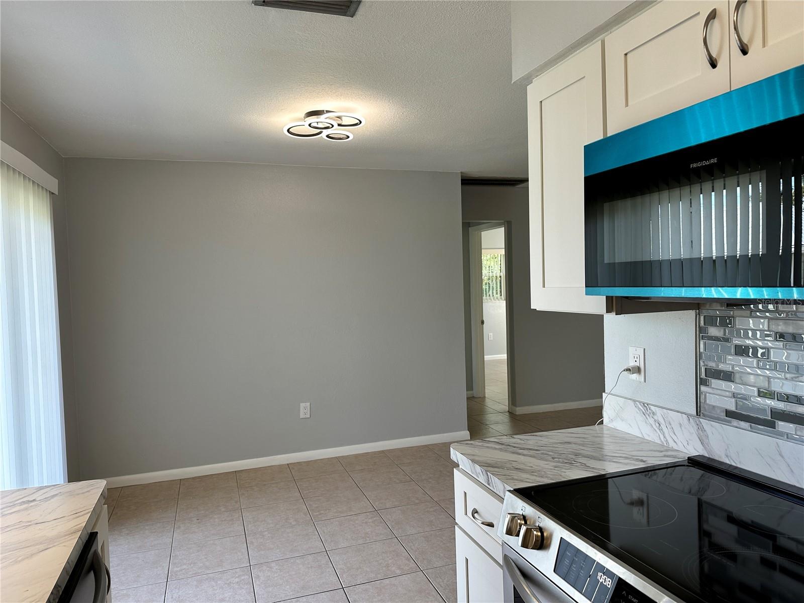 827 KINGS CT, PUNTA GORDA, FL, 33950