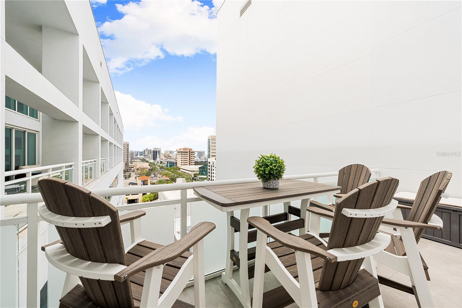 1990 MAIN ST #6, SARASOTA, FL, 34236