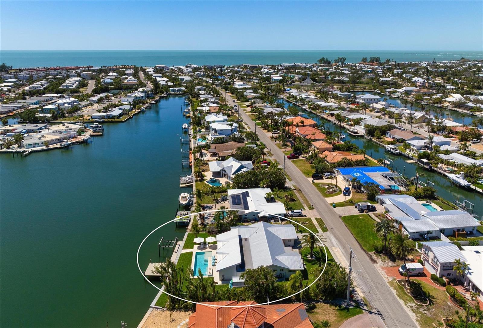 527 KEY ROYALE DR, HOLMES BEACH, FL, 34217