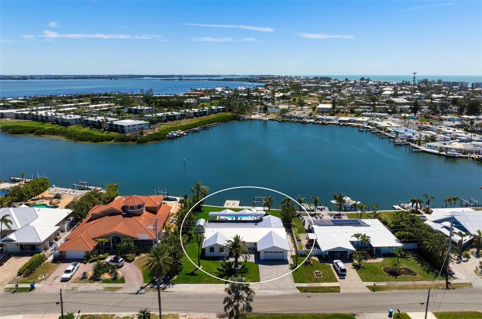 527 KEY ROYALE DR, HOLMES BEACH, FL, 34217