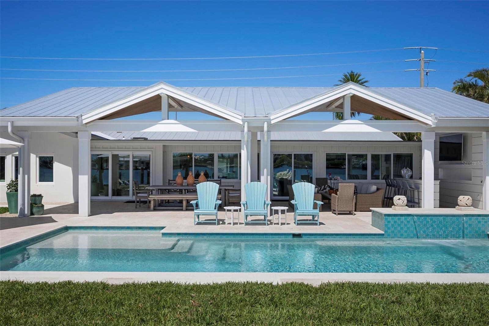 527 KEY ROYALE DR, HOLMES BEACH, FL, 34217