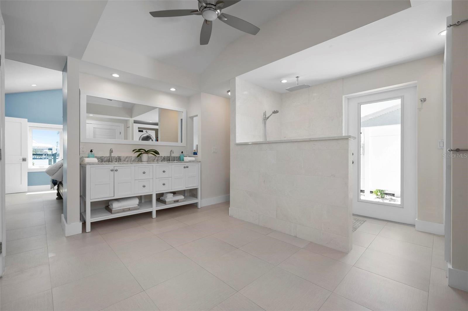 527 KEY ROYALE DR, HOLMES BEACH, FL, 34217