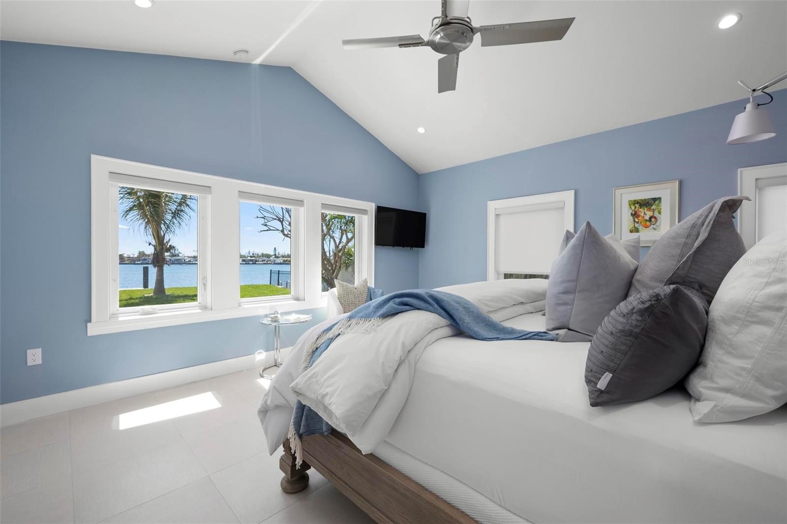 527 KEY ROYALE DR, HOLMES BEACH, FL, 34217