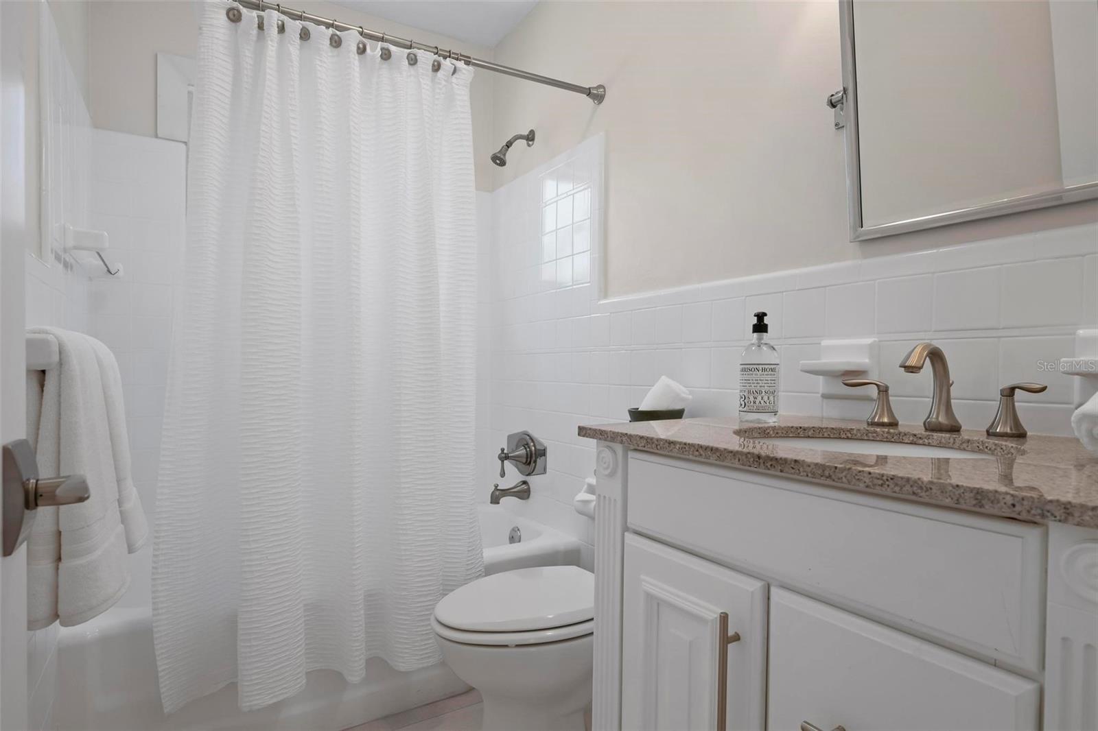 527 KEY ROYALE DR, HOLMES BEACH, FL, 34217