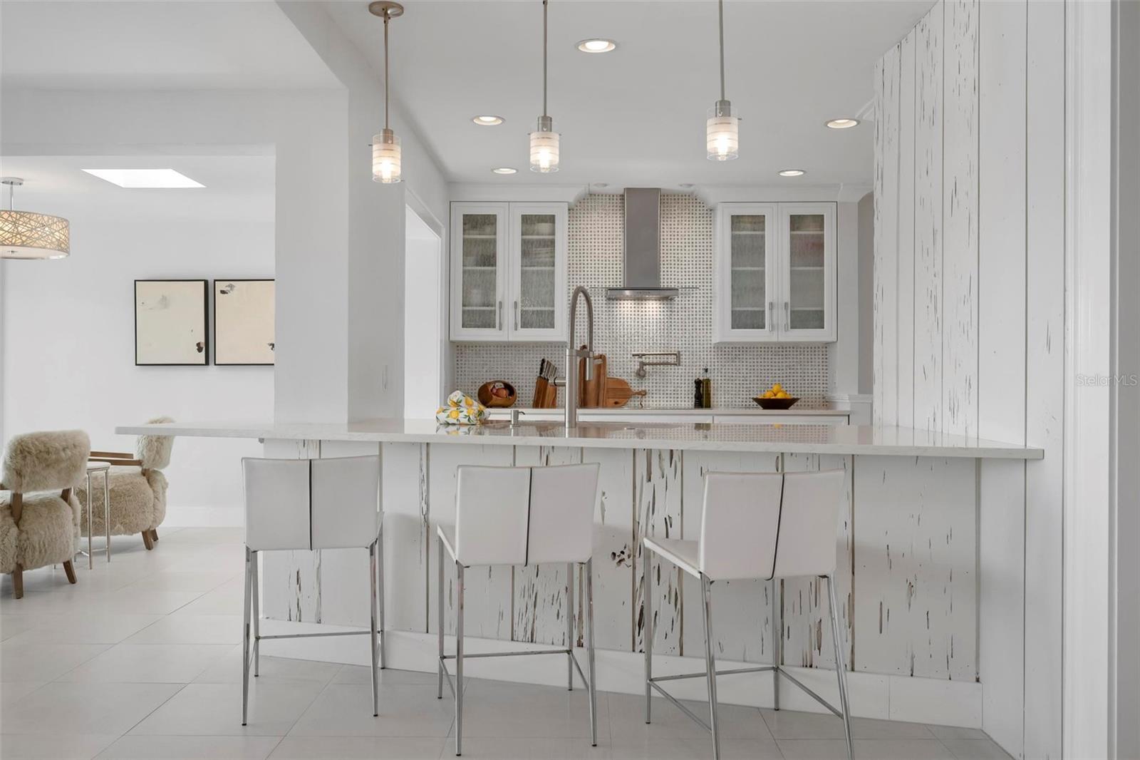 527 KEY ROYALE DR, HOLMES BEACH, FL, 34217
