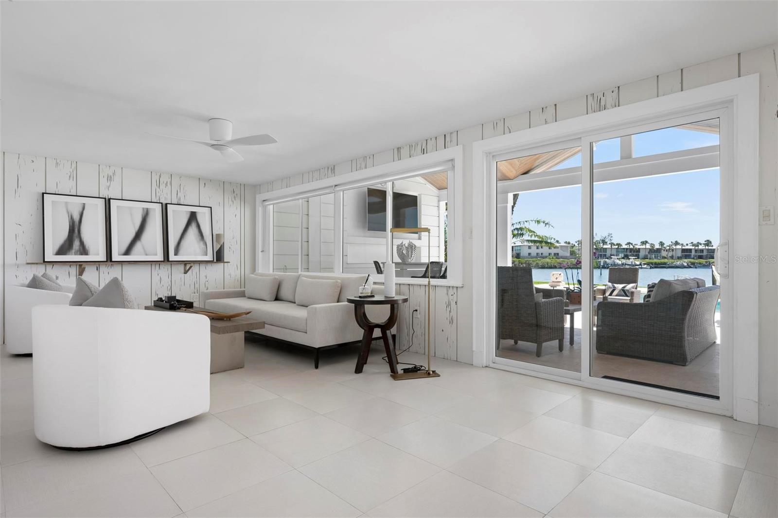 527 KEY ROYALE DR, HOLMES BEACH, FL, 34217