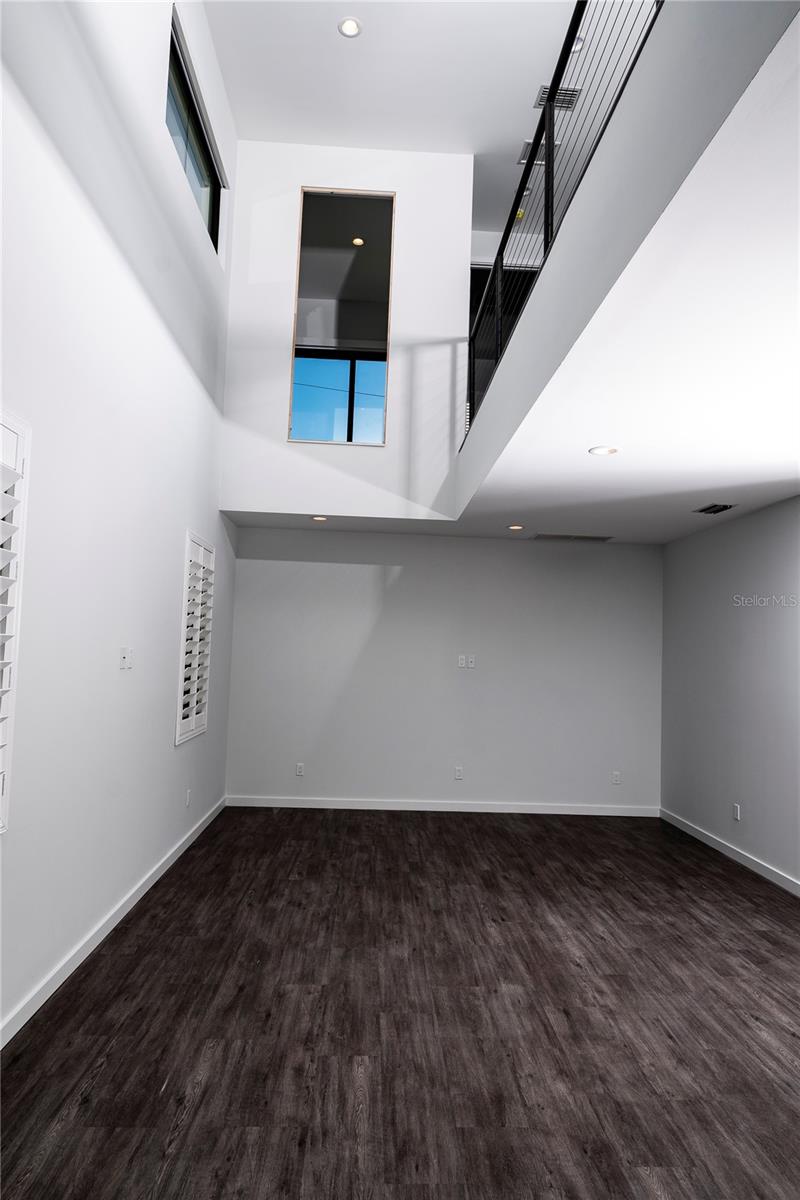 330 31ST AVE N, ST PETERSBURG, FL, 33704