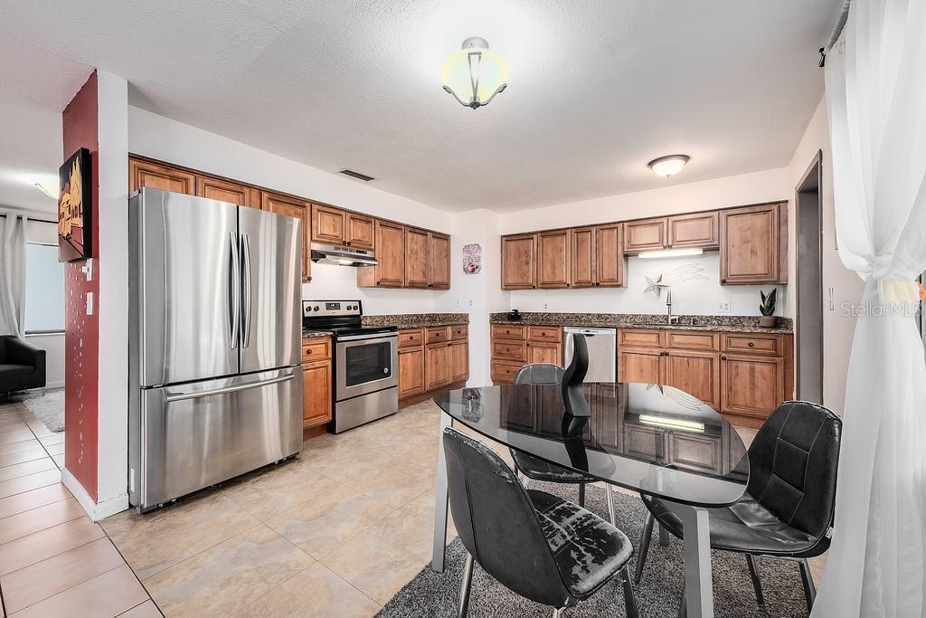 870 DARWIN DR, ALTAMONTE SPRINGS, FL, 32701