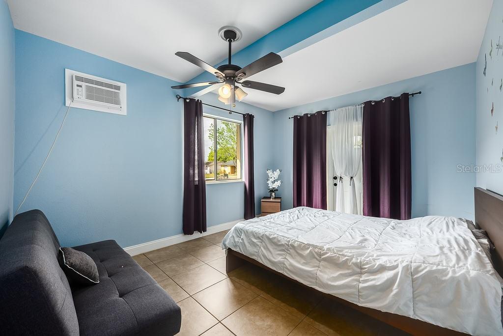 870 DARWIN DR, ALTAMONTE SPRINGS, FL, 32701