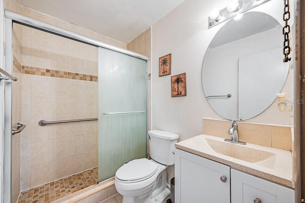 870 DARWIN DR, ALTAMONTE SPRINGS, FL, 32701