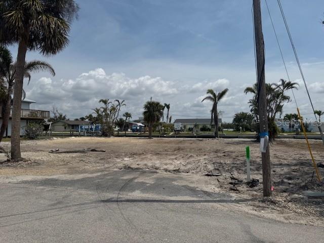 1275 HOLIDAY DR, ENGLEWOOD, FL, 34223