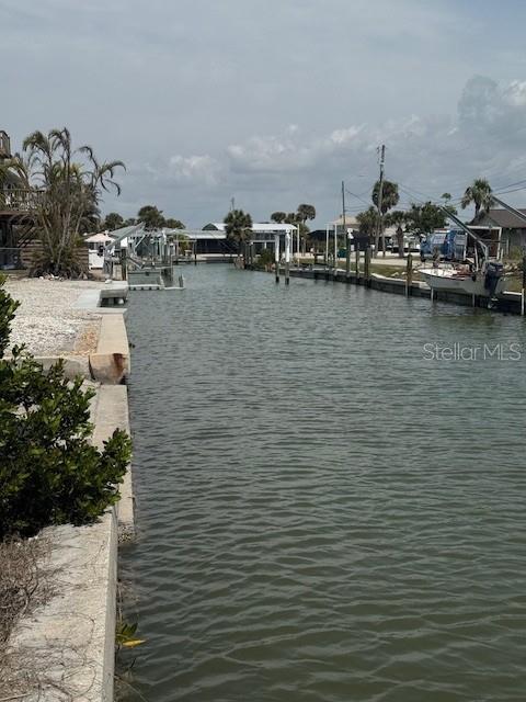 1275 HOLIDAY DR, ENGLEWOOD, FL, 34223