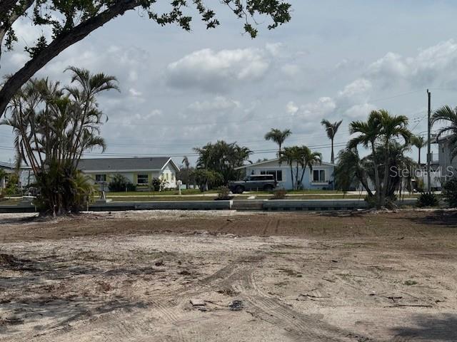 1275 HOLIDAY DR, ENGLEWOOD, FL, 34223