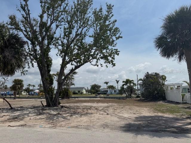 1275 HOLIDAY DR, ENGLEWOOD, FL, 34223
