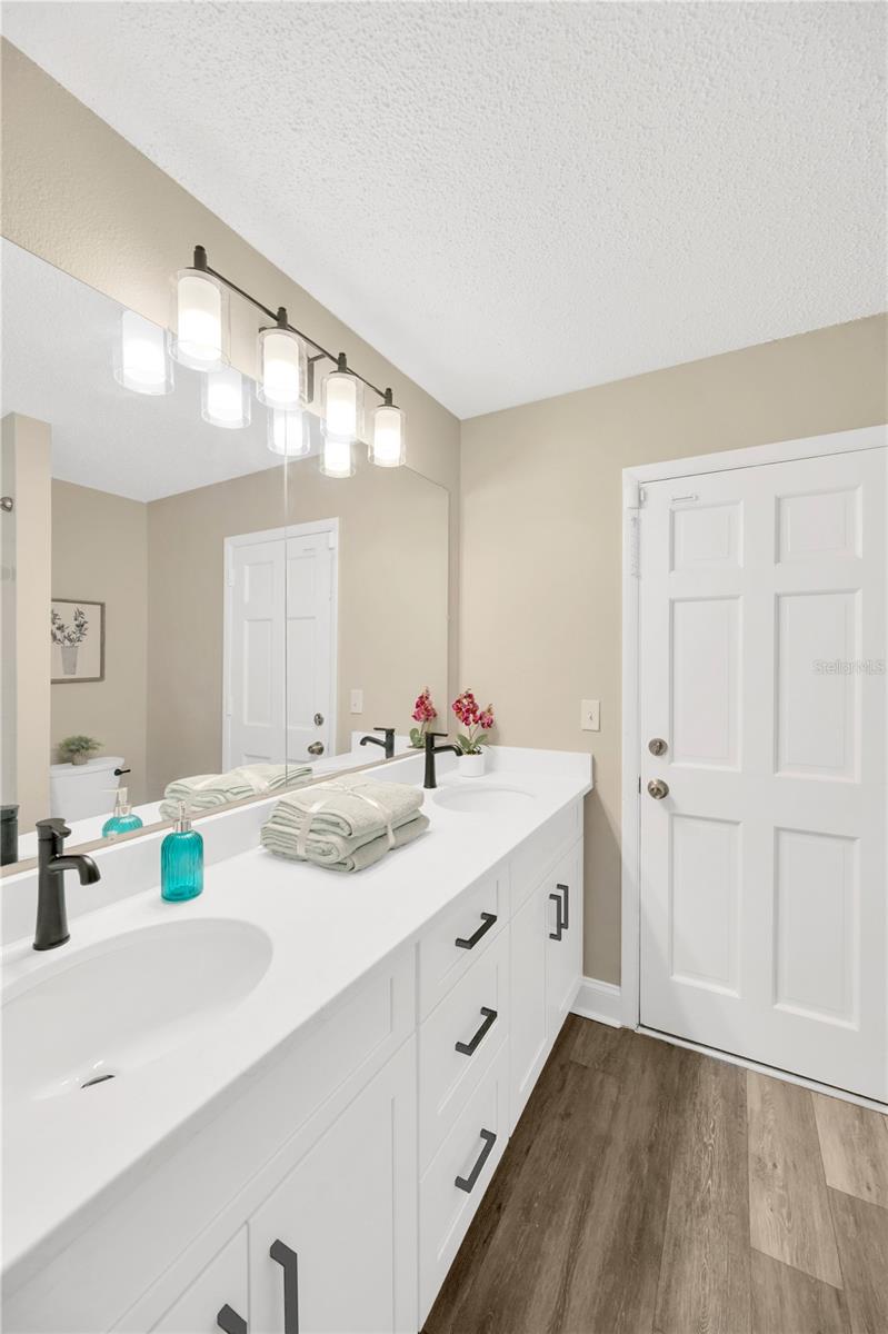 12006 GLENSHIRE DR, RIVERVIEW, FL, 33579